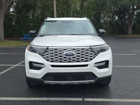 Certified 2021 Ford Explorer Platinum w/ Equipment Group 601A image 12