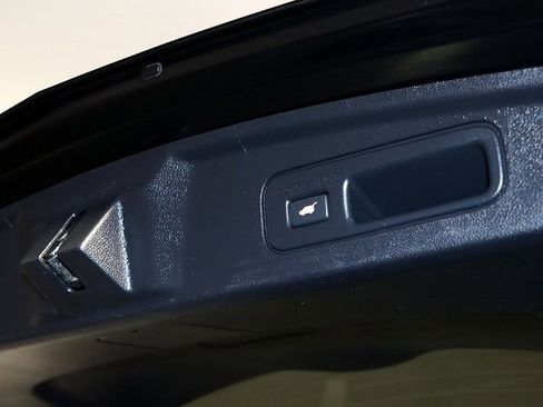 Certified 2023 Acura MDX SH-AWD image 30