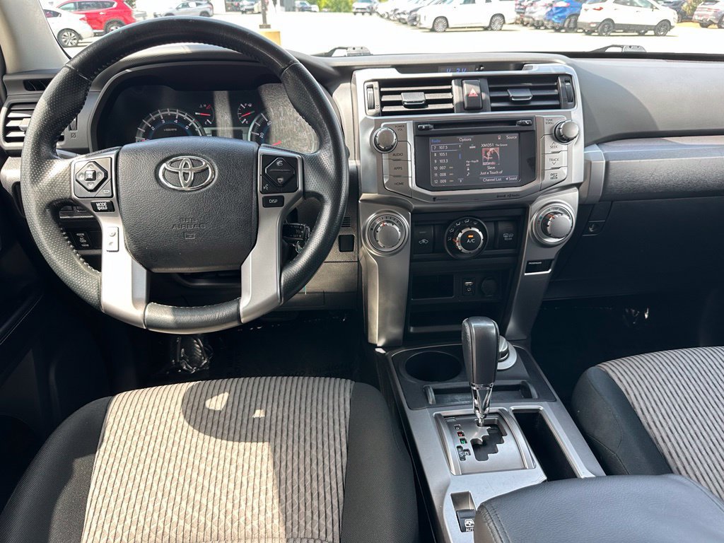 Used 2016 Toyota 4Runner SR5 AWD/4WD image 5