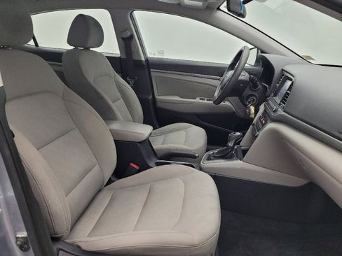 Used 2017 Hyundai Elantra SE FWD image 21