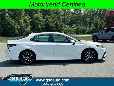 Used 2023 Toyota Camry SE FWD image 9