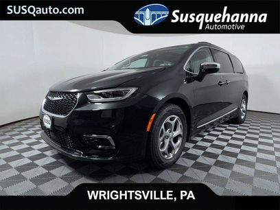 Used 2023 Chrysler Pacifica Limited