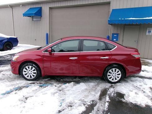 Used 2014 Nissan Sentra SV FWD image 3