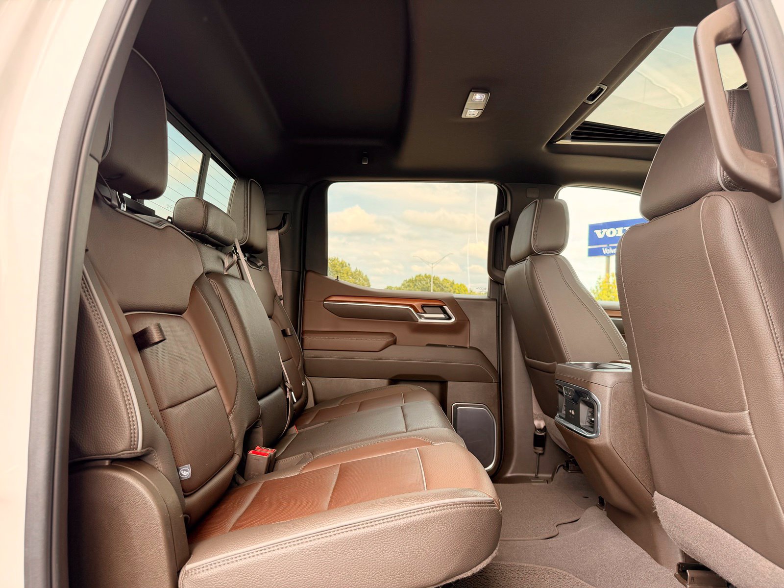 Used 2023 GMC Sierra 1500 Denali AWD/4WD image 26