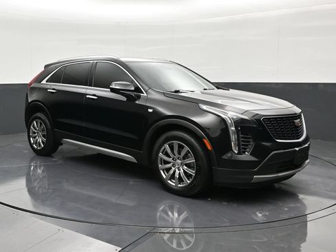 Used 2022 Cadillac XT4 Premium Luxury w/ Safety Alert Package AWD/4WD image 7