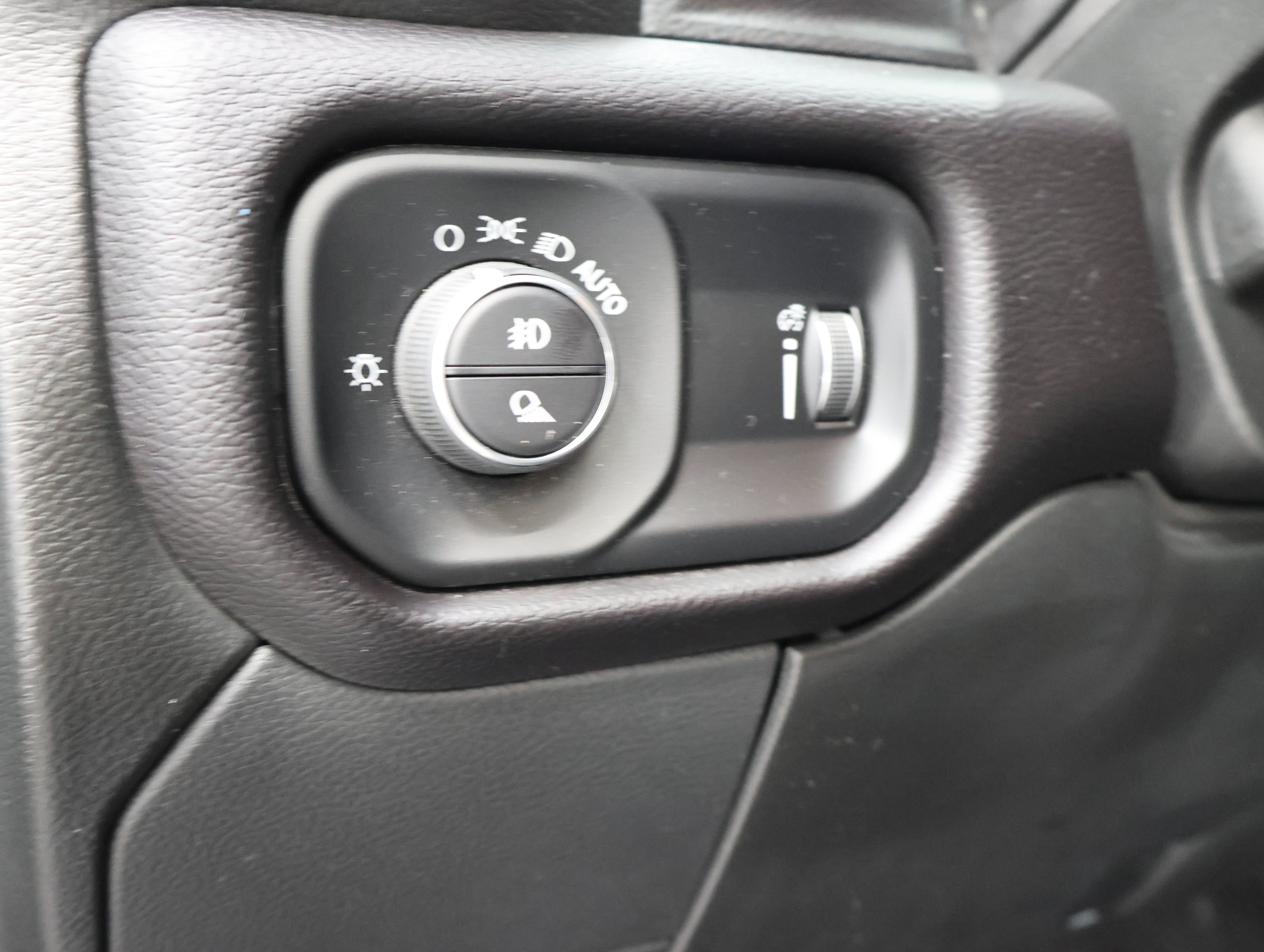 Used 2024 RAM 3500 Big Horn w/ Night Edition AWD/4WD image 40