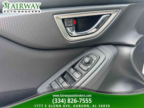 Used 2024 Subaru Forester Premium AWD/4WD image 15