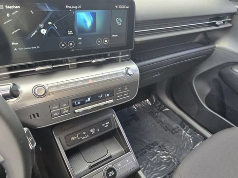 Used 2024 Hyundai Kona SEL w/ Convenience Package FWD image 21