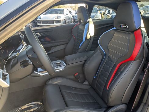 Used 2025 BMW M2 w/ Lighting Package image 17