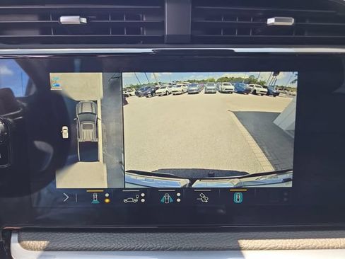 Used 2023 GMC Sierra 1500 Denali w/ Technology Package AWD/4WD image 20