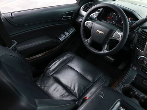 Used 2017 Chevrolet Tahoe LT w/ Luxury Package RWD image 21