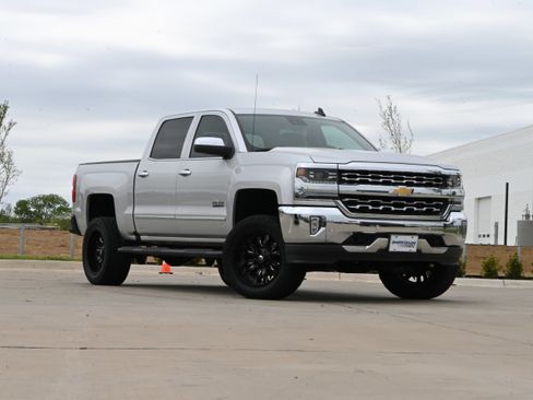 Used 2018 Chevrolet Silverado 1500 LTZ w/ Texas Edition image 2