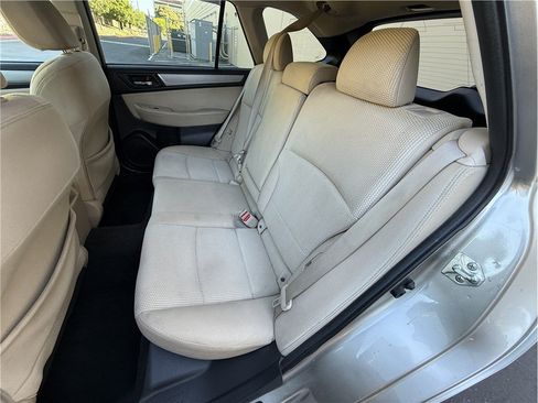 Used 2015 Subaru Outback 2.5i Premium AWD/4WD image 12