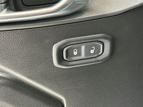 Used 2024 Jeep Gladiator Rubicon image 13