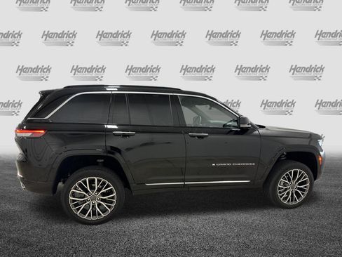 Used 2024 Jeep Grand Cherokee Summit AWD/4WD image 11