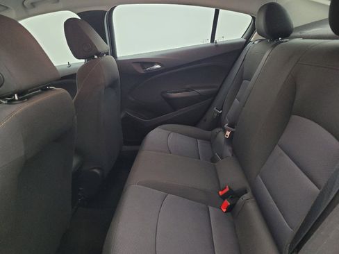 Used 2018 Chevrolet Cruze LS FWD image 18