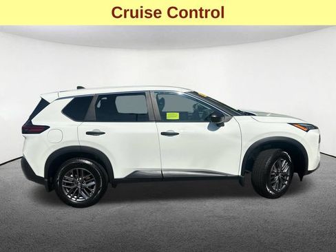 Used 2023 Nissan Rogue S AWD/4WD image 11