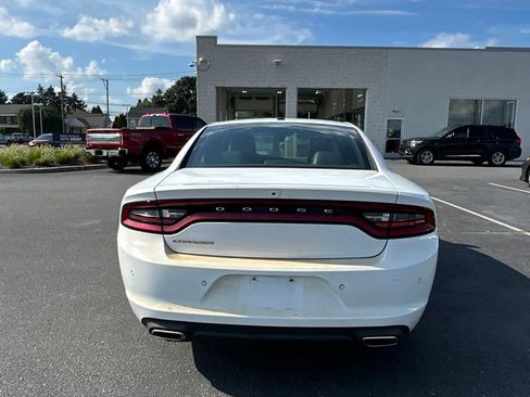 Used 2020 Dodge Charger SXT w/ Leather Interior Group RWD image 8