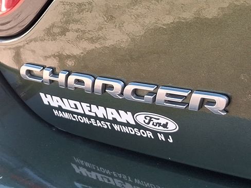 Used 2020 Dodge Charger SXT w/ Leather Interior Group image 29