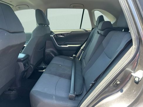 Used 2024 Toyota RAV4 XLE AWD/4WD image 16