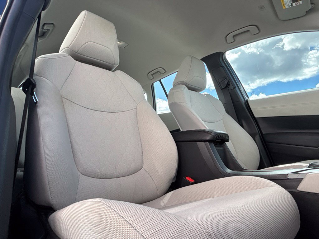 Used 2025 Toyota Corolla Cross L FWD image 25