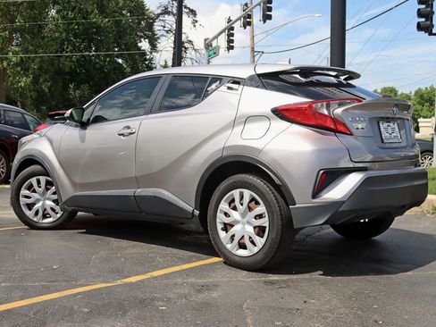 Used 2019 Toyota C-HR LE image 10