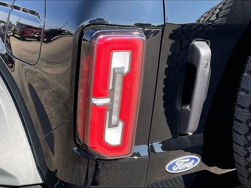 New 2026 Ford Bronco Badlands AWD/4WD image 14