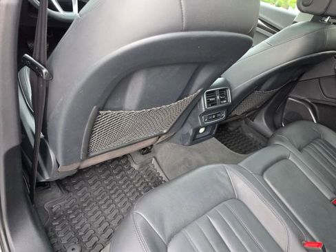 Used 2018 Audi Q5 2.0T Premium Plus w/ Premium Plus Package AWD/4WD image 28