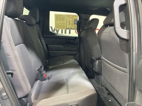 Used 2025 Toyota Tacoma SR5 AWD/4WD image 15