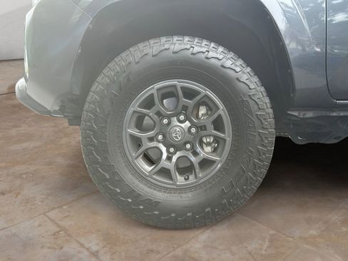 Used 2023 Toyota Tacoma SR AWD/4WD image 14