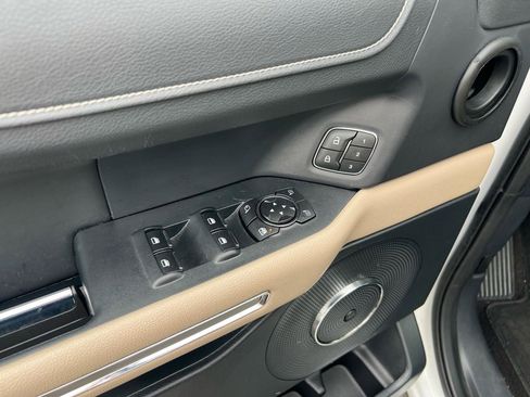 Used 2022 Ford Expedition Limited image 27