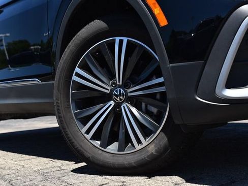 Certified 2024 Volkswagen Tiguan Wolfsburg Edition w/ Panoramic Sunroof Package AWD/4WD image 3