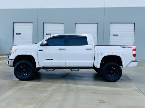 Used 2017 Toyota Tundra Limited w/ Limited Premium Package image 8