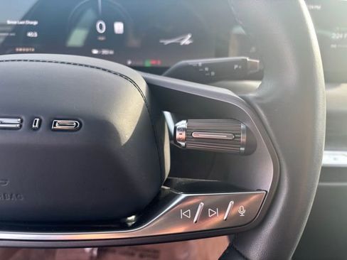 Used 2023 Lucid Air Touring image 14