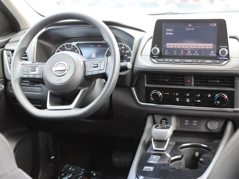 Used 2024 Nissan Rogue S FWD image 26