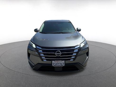 Used 2025 Nissan Rogue SV FWD image 4