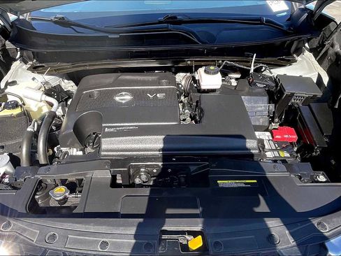 Used 2020 Nissan Murano Platinum image 12