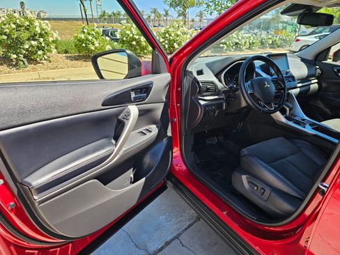 Used 2024 Mitsubishi Eclipse Cross SEL image 15
