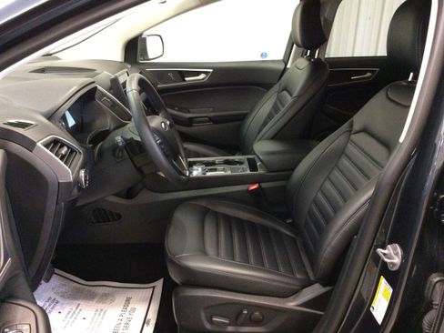 Used 2024 Ford Edge SEL w/ Convenience Package image 16