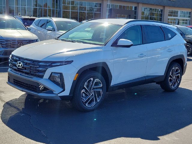 New 2026 Hyundai Tucson SEL Plus AWD/4WD image 2