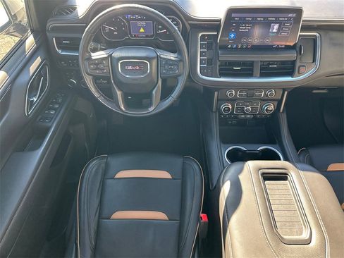 Used 2021 GMC Yukon AT4 w/ AT4 Premium Plus Package image 25