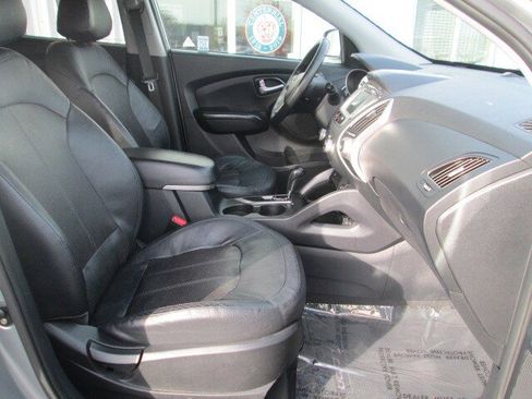 Used 2013 Hyundai Tucson Limited w/ Premium Pkg image 14