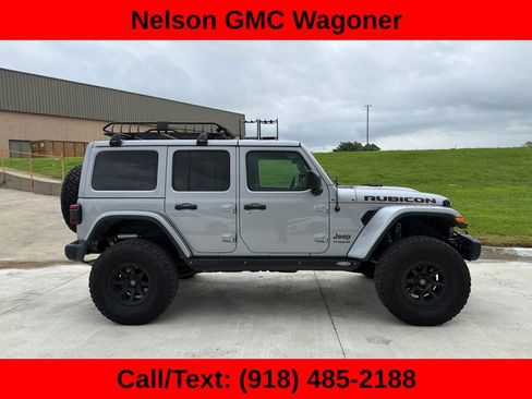 Used 2019 Jeep Wrangler Unlimited Rubicon AWD/4WD image 4