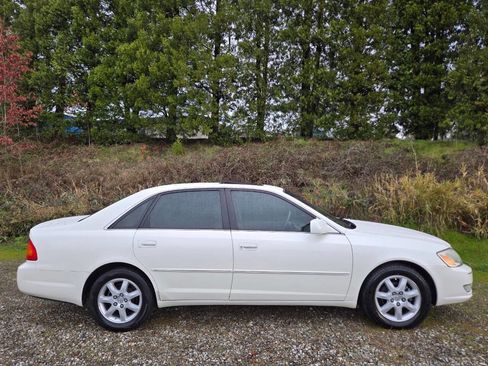 Used 2002 Toyota Avalon XLS image 8