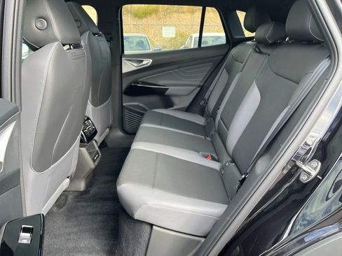 New 2025 Volkswagen ID.4 Pro S image 29