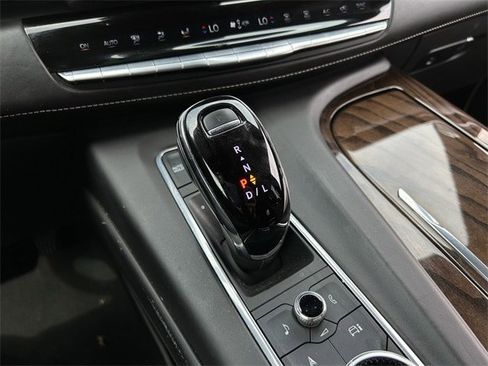 Used 2021 Cadillac Escalade Sport Platinum w/ LPO, ONYX Package image 22