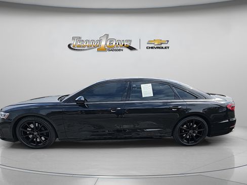 Used 2024 Audi S8 w/ S8 Comfort Plus Package AWD/4WD image 6