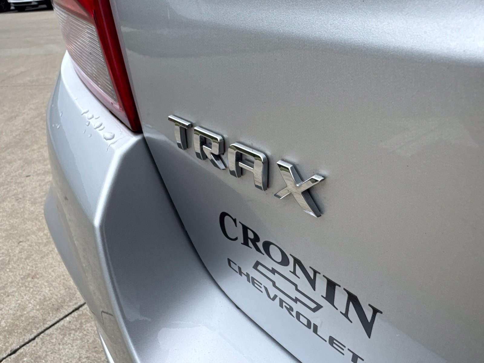 Used 2018 Chevrolet Trax LT w/ LT Convenience Package FWD image 11