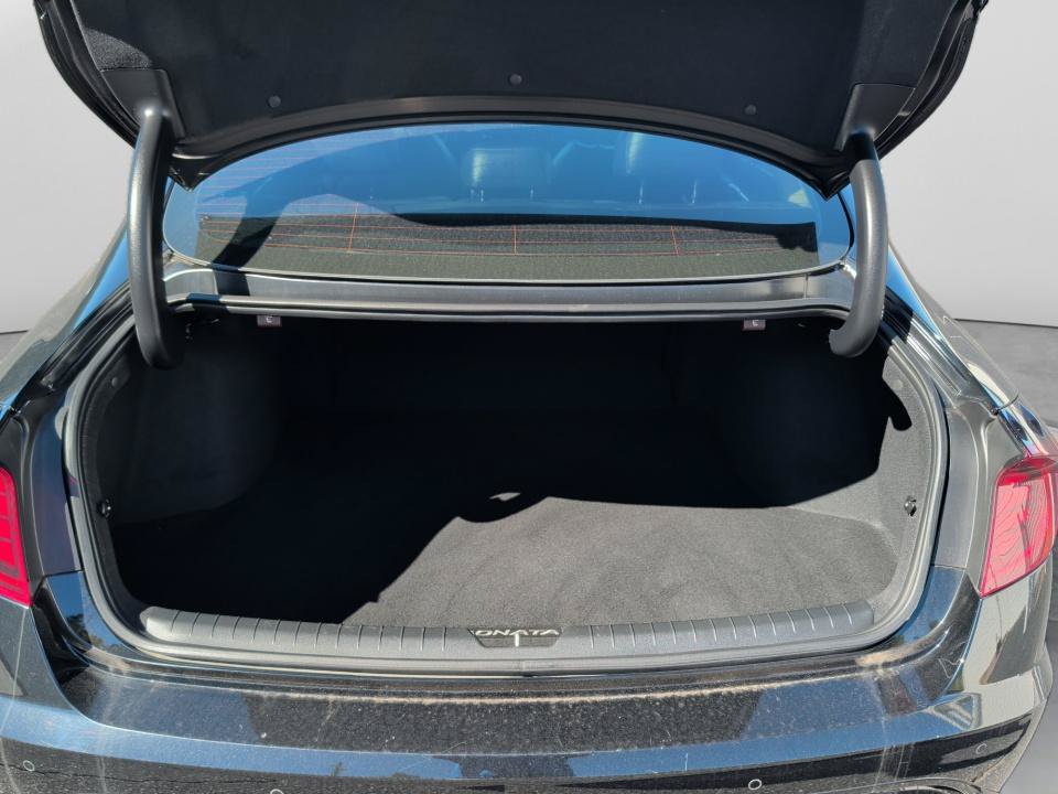Used 2023 Hyundai Sonata Limited w/ Cargo Package FWD image 15