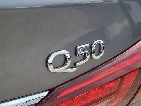 Used 2019 INFINITI Q50 Luxe w/ Essential Package (3.0T Luxe) RWD image 9